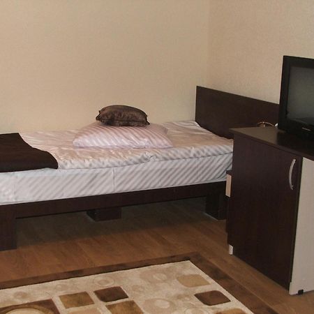 Pension Cleopatra Targu Mures Exterior photo