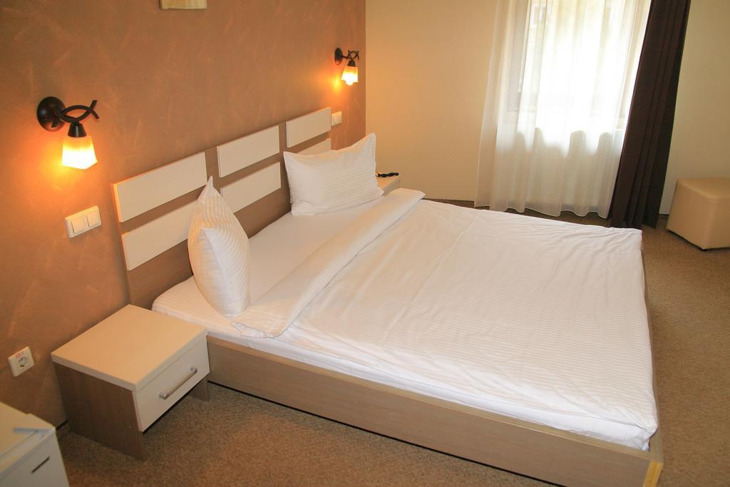 Pension Cleopatra Targu Mures Room photo